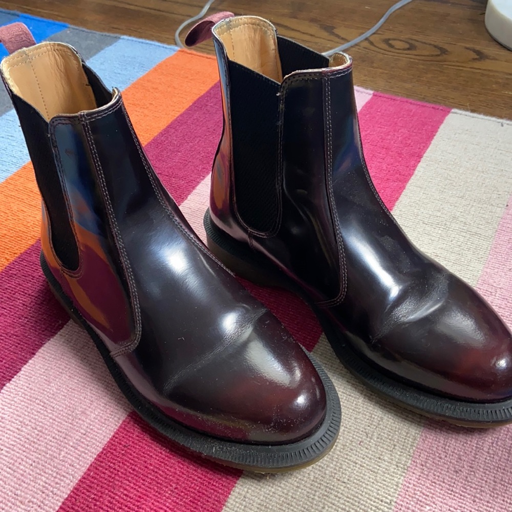 EUC Cherry Red Dr Martens Flora Chelsea Boot sz9